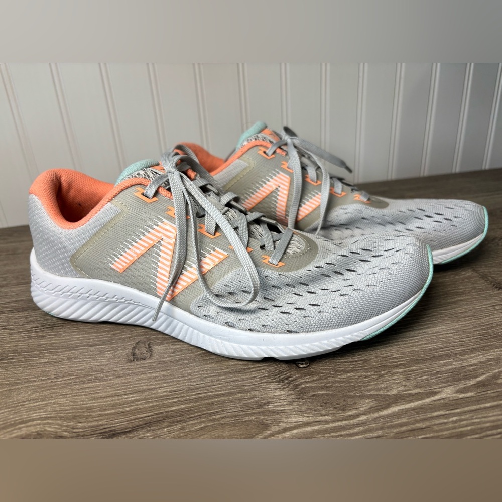 Women’s New Balance DRFT Running Sneaker Shoe Size 7.5